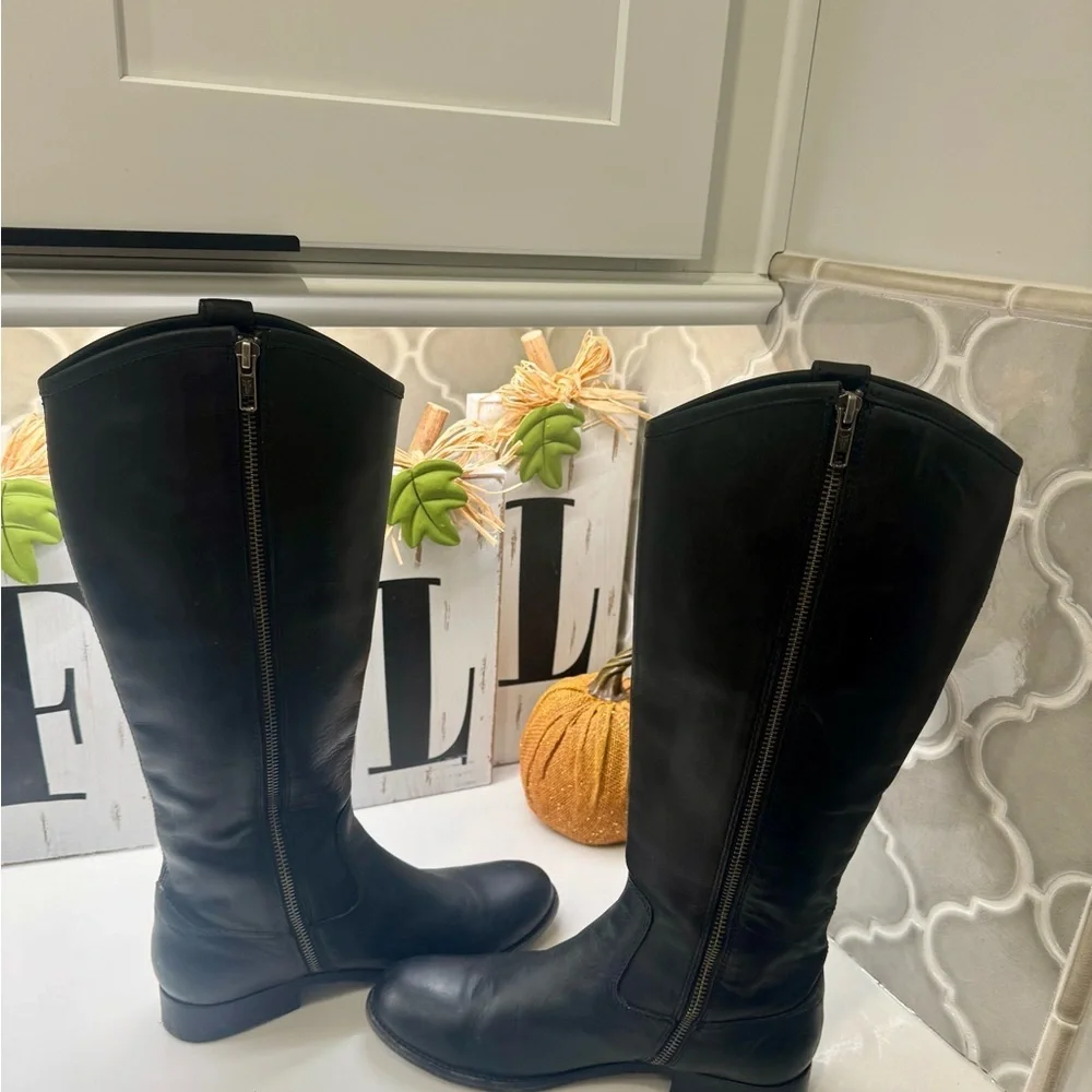 Frye Women’s Black Leather Riding Boots Classic Tall Zip size 7 1/2 - Picture 5 of 8